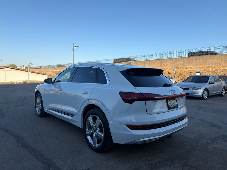 2019 Audi e-tron - Image 16 of 20