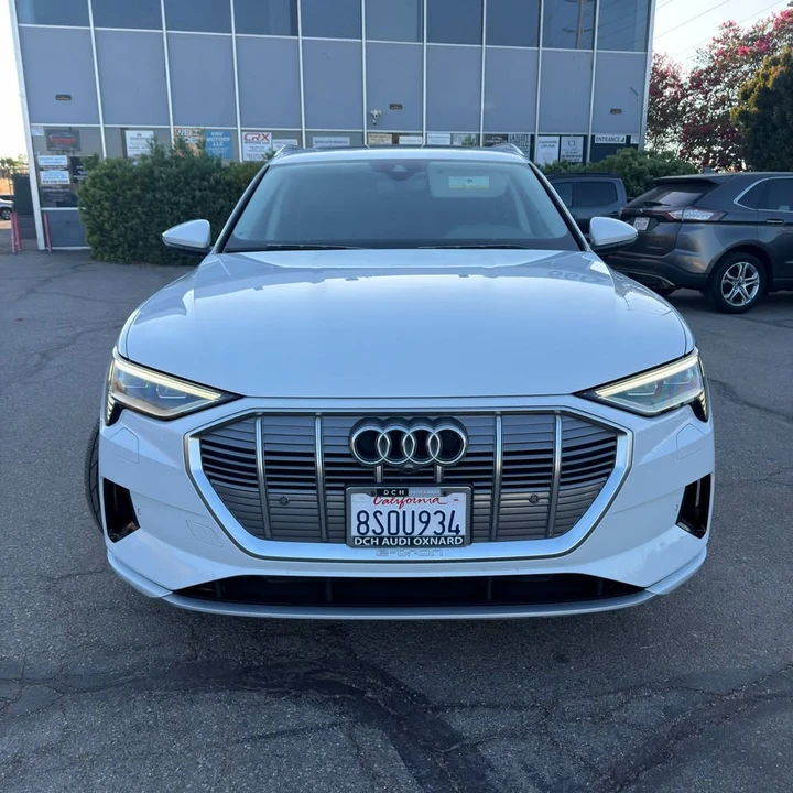2019 Audi e-tron - Image 2 of 20