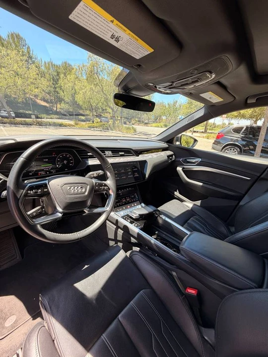 2019 Audi e-tron - Image 12 of 24