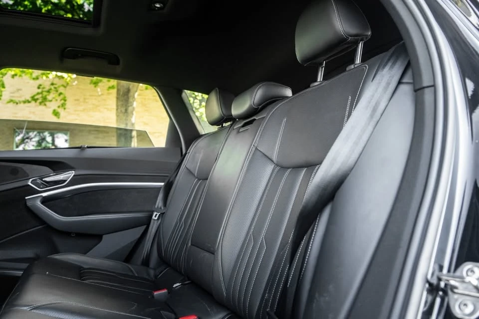 2019 Audi e-tron - Image 19 of 20