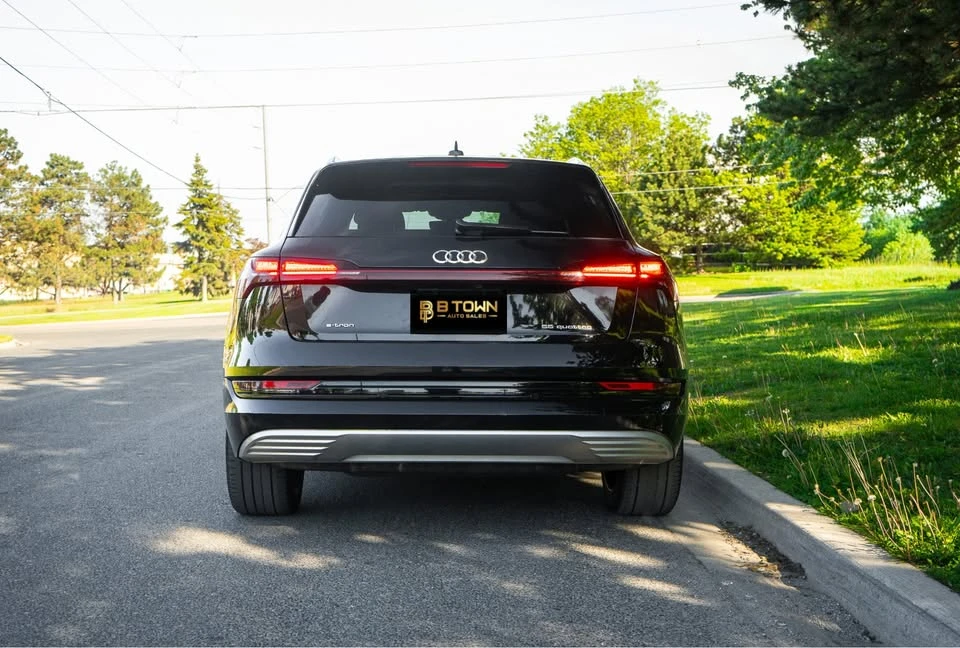 2019 Audi e-tron - Image 6 of 20