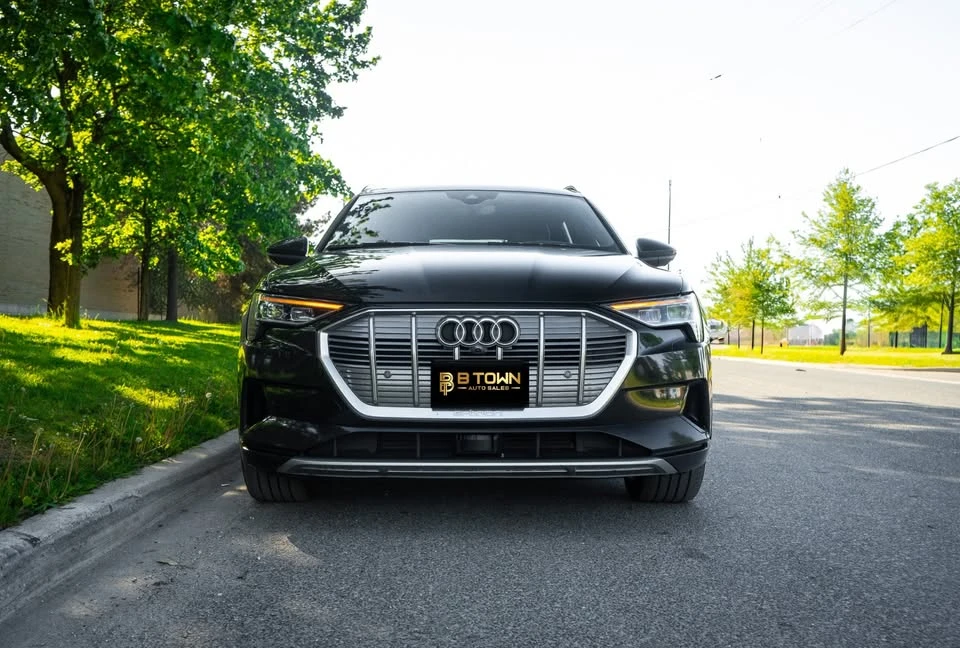 2019 Audi e-tron - Image 2 of 20