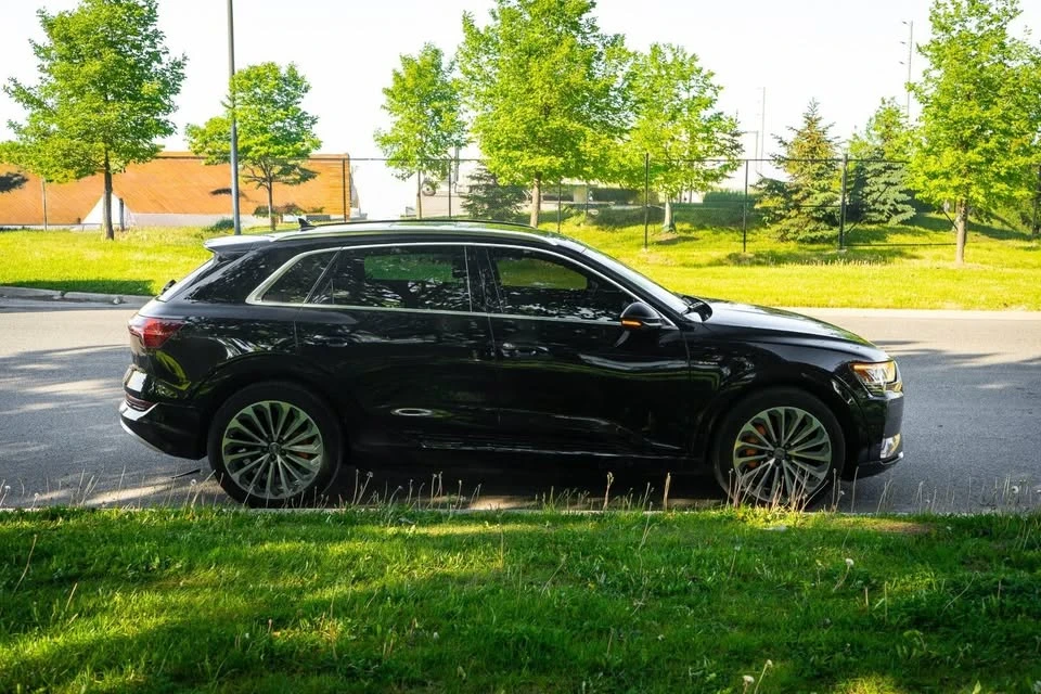 2019 Audi e-tron - Image 4 of 20