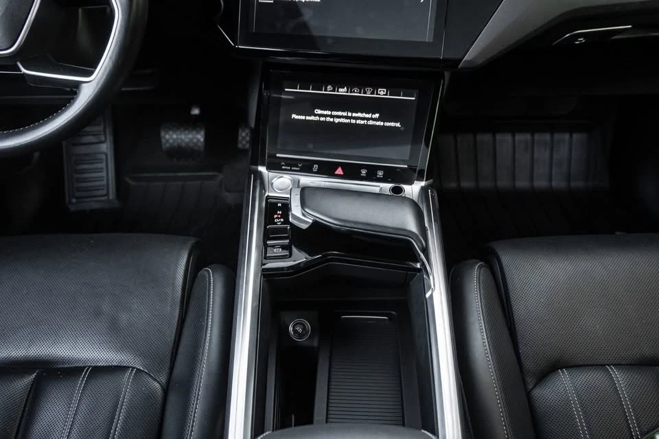 2019 Audi e-tron - Image 9 of 20