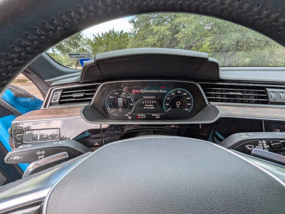2019 Audi e-tron - Image 5 of 11