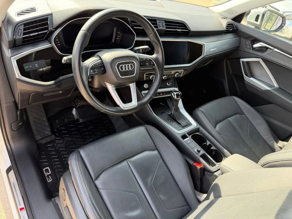 2019 Audi F3 Q3 - Image 8 of 14