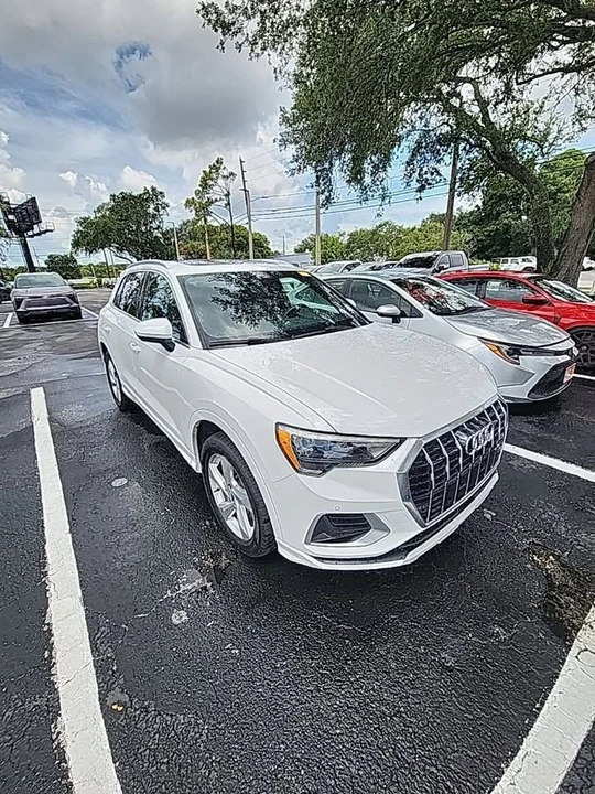 2019 Audi F3 Q3 - Image 2 of 6