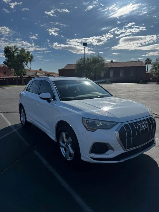 2019 Audi F3 Q3 - Image 2 of 11