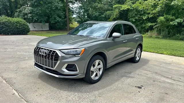 2019 Audi Q3 40 TFSI Premium Sport Utility 4D