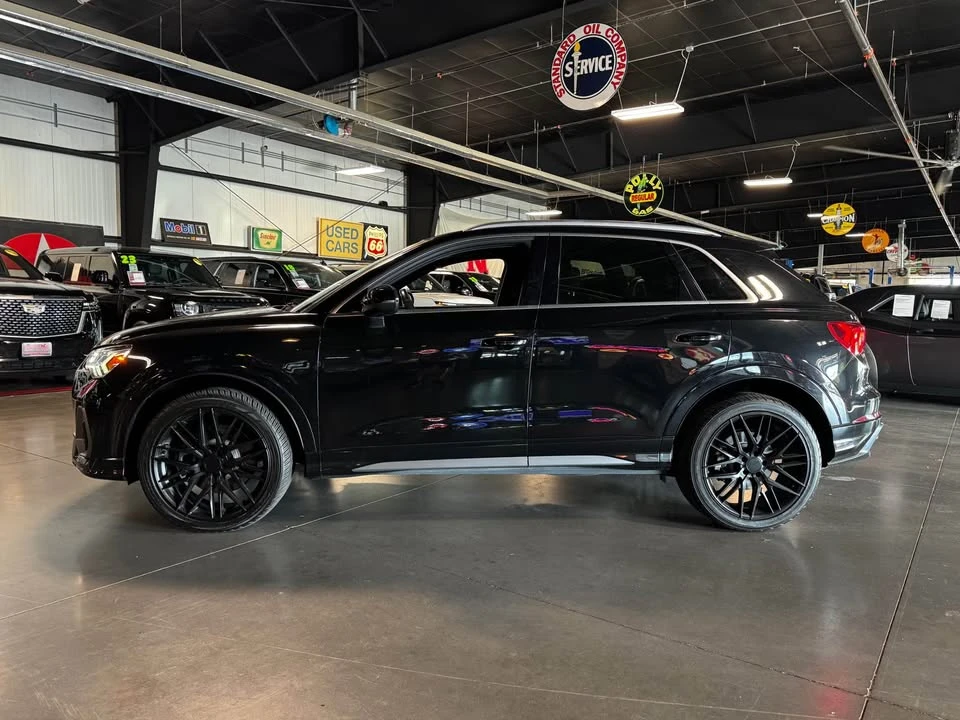 2019 Audi F3 Q3 - Image 2 of 12