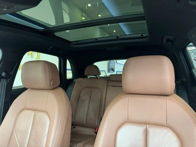 2019 Audi F3 Q3 - Image 8 of 13