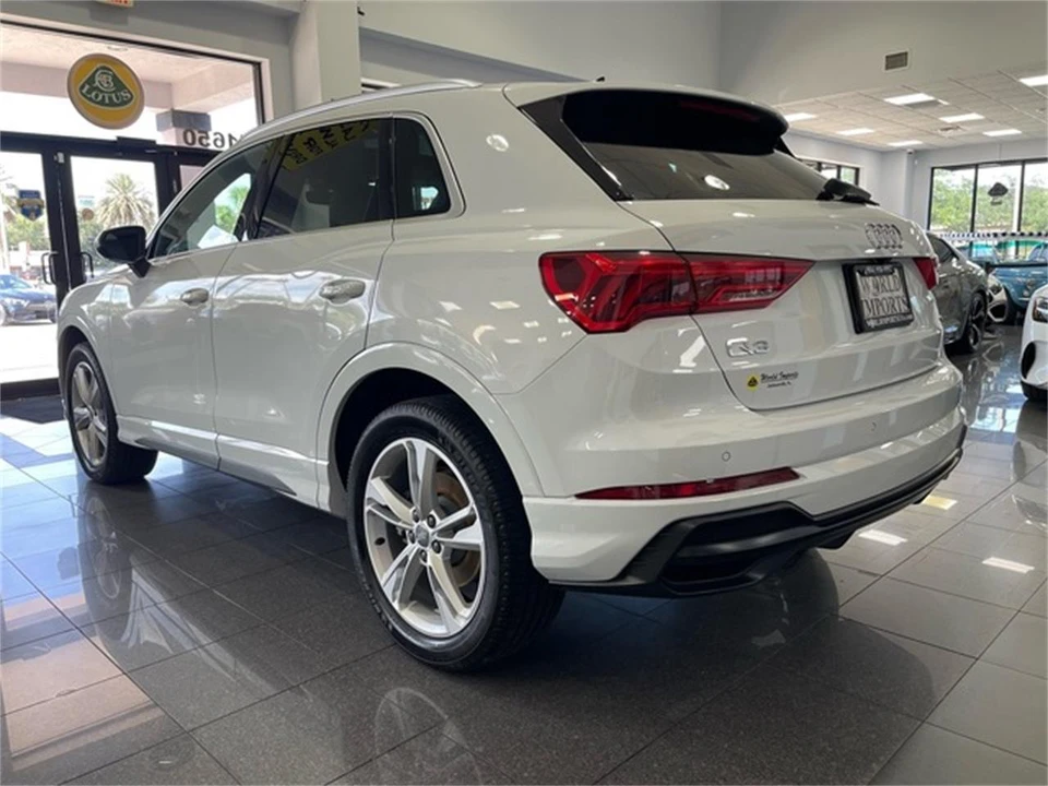 2019 Audi F3 Q3 - Image 3 of 31