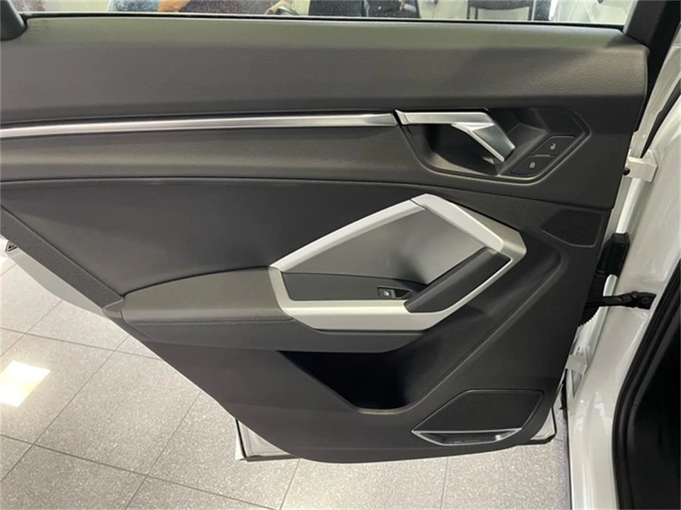 2019 Audi F3 Q3 - Image 31 of 31