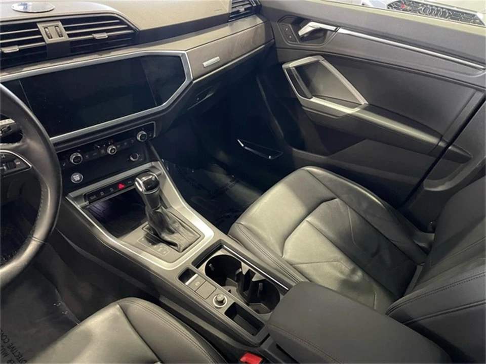 2019 Audi F3 Q3 - Image 26 of 31