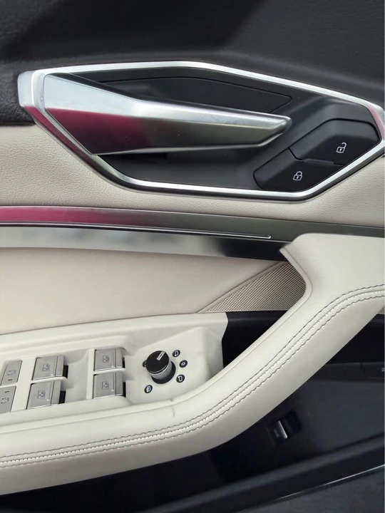 2019 Audi Q4 e-tron - Image 8 of 12