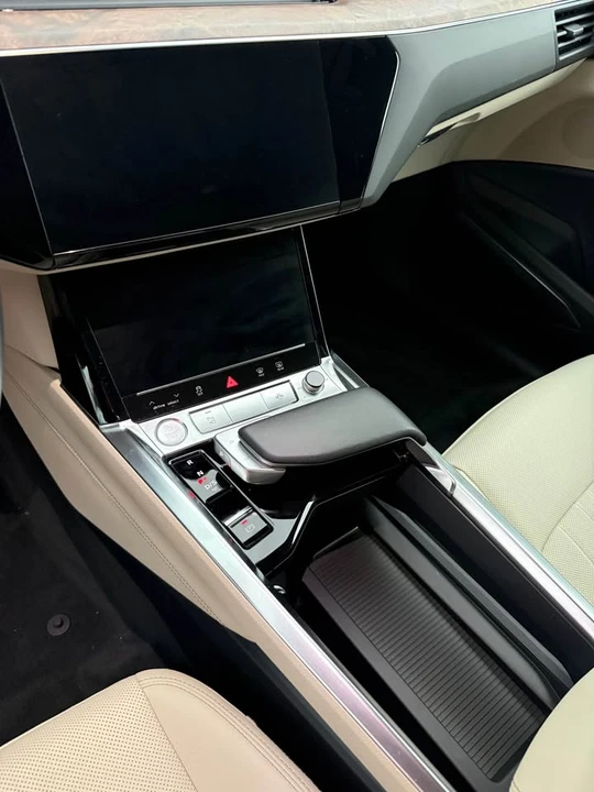2019 Audi Q4 e-tron - Image 7 of 12