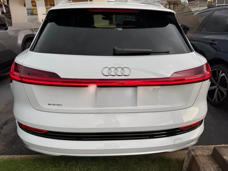 2019 Audi Q4 e-tron - Image 4 of 12