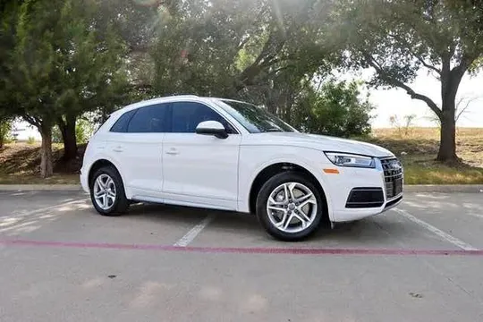 2019 Audi Q5 45 TFSI Premium Sport Utility 4D