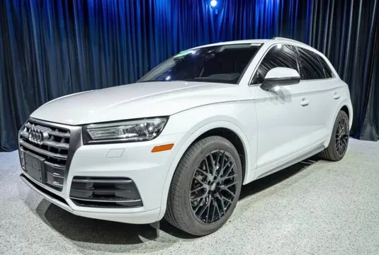 2019 Audi Q5 45 TFSI Premium Sport Utility 4D