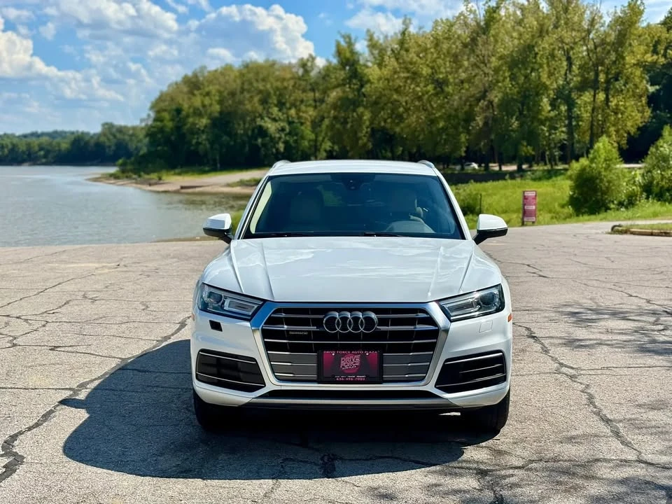 2019 Audi FY Q5 - Image 2 of 20