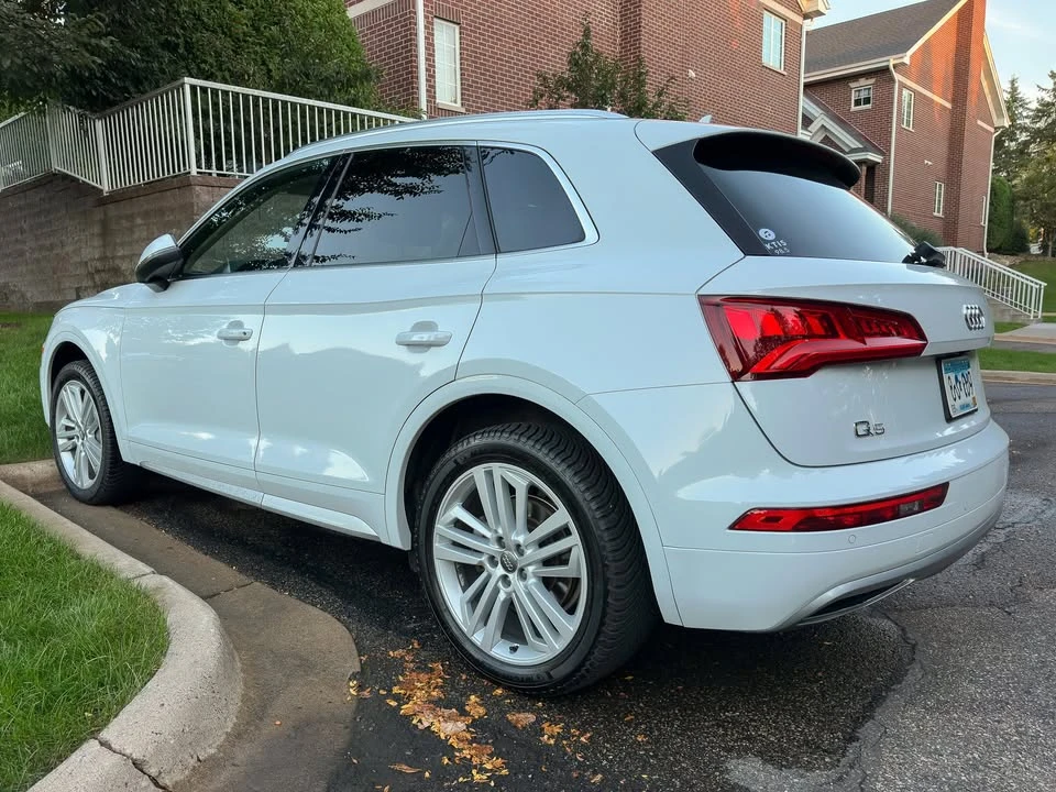 2019 Audi FY Q5 - Image 2 of 20