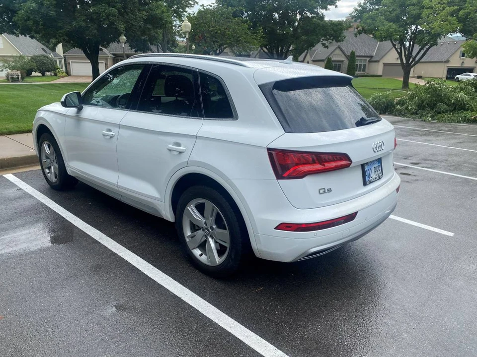 2019 Audi FY Q5 - Image 2 of 19