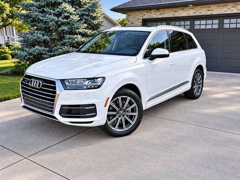 2019 Audi Q7 45 TFSI SE Premium Plus Sport Utility 4D
