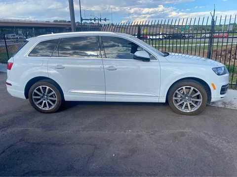 2019 Audi Q7 55 TFSI Premium Plus