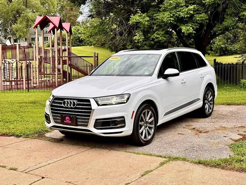 2019 Audi Q7 55 TFSI Premium Plus Sport Utility 4D