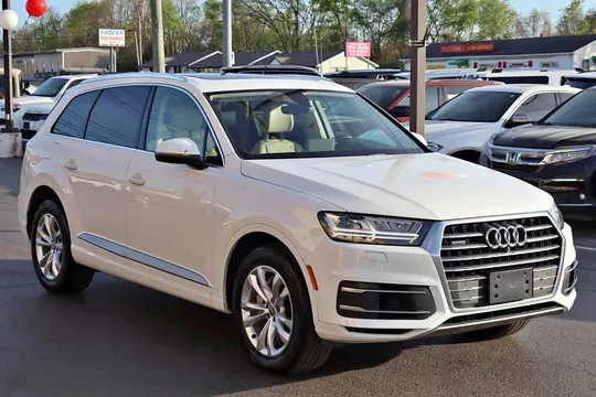 2019 Audi Q7 55 TFSI SE Premium Plus Sport Utility 4D