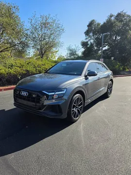 2019 Audi Q8 55 TFSI quattro Prestige