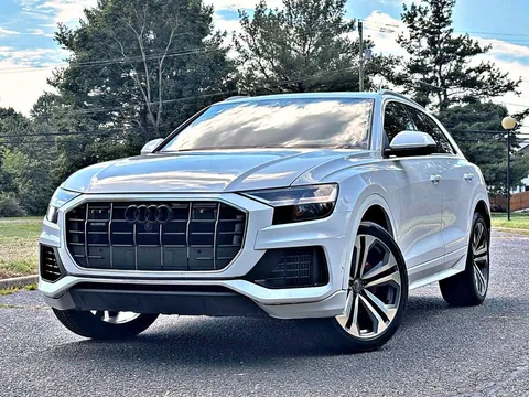 2019 Audi Q8 Premium Plus 55 TFSI