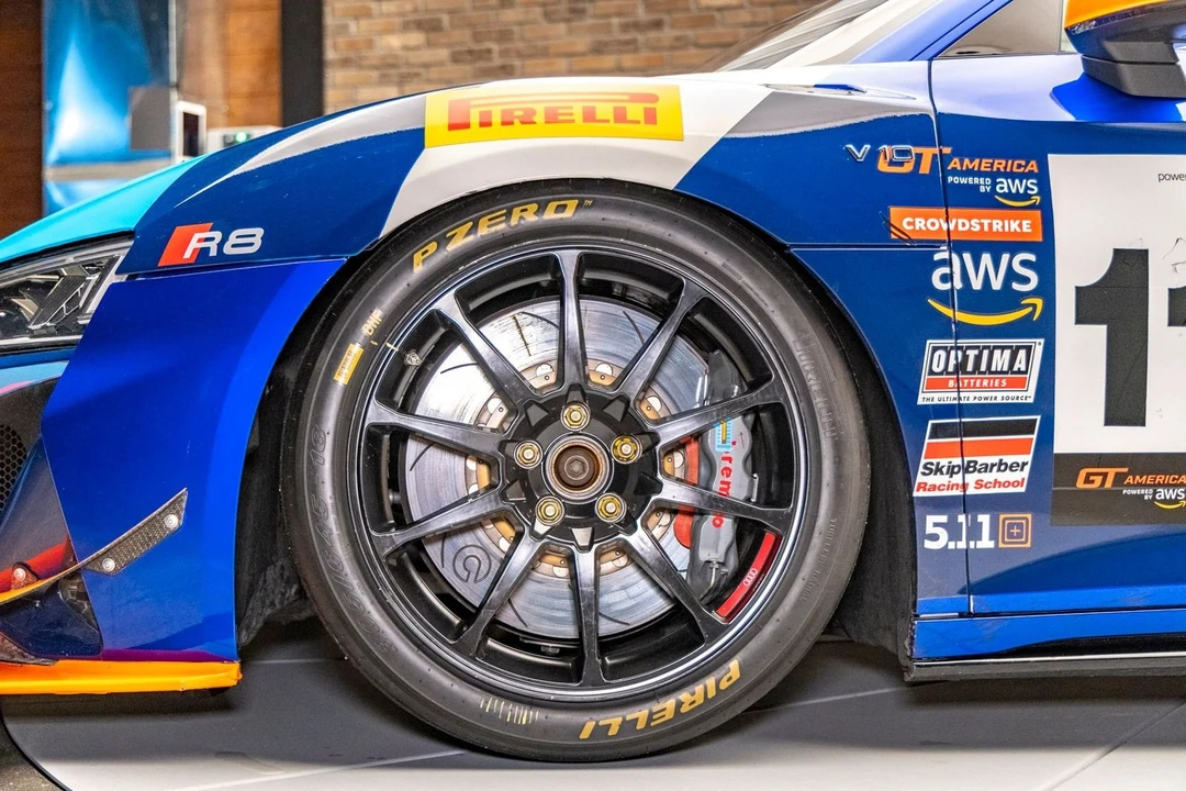 2019 Audi 4S R8 - Image 13 of 24