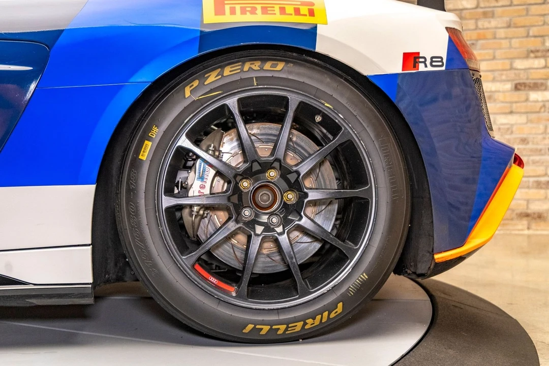 2019 Audi 4S R8 - Image 14 of 24