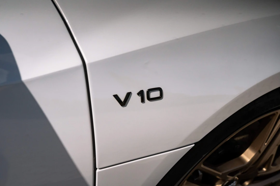 2019 Audi 4S R8 - Image 14 of 31