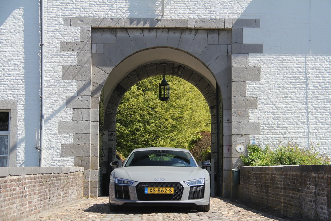 2019 Audi 4S R8 - Image 10 of 31