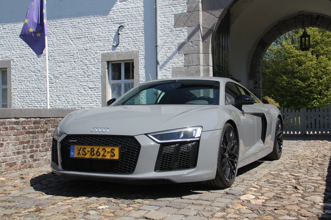 2019 Audi 4S R8 - Image 8 of 31