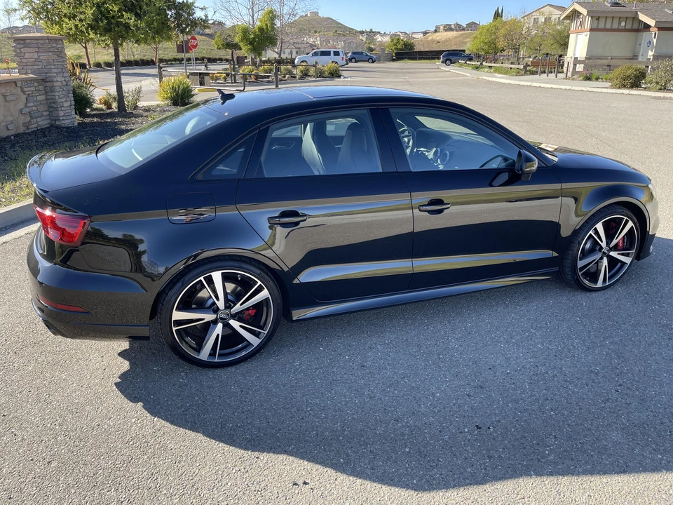 2019 Audi 8V RS3 - Image 28 of 31