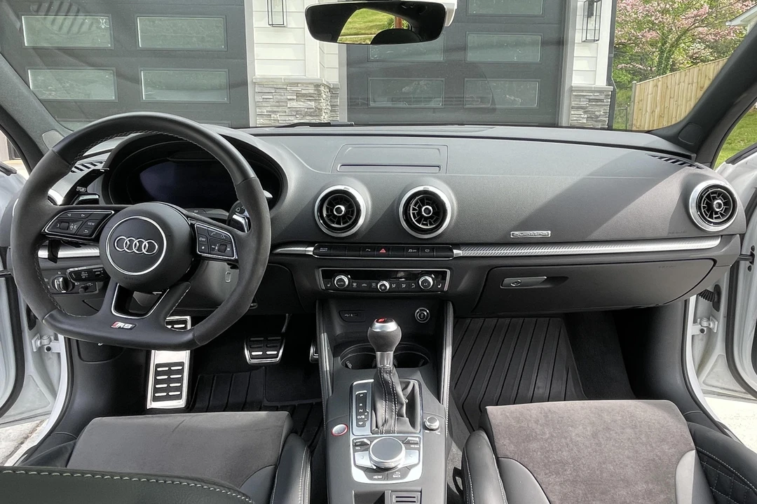 2019 Audi 8V RS3 - Image 28 of 31