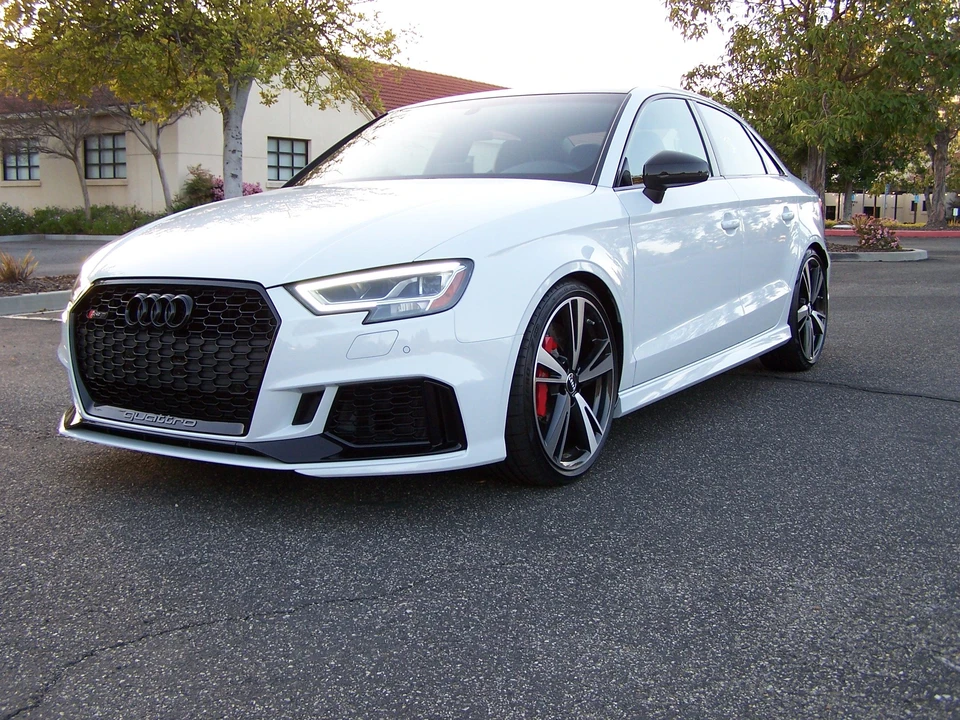 2019 Audi 8V RS3 - Image 9 of 31