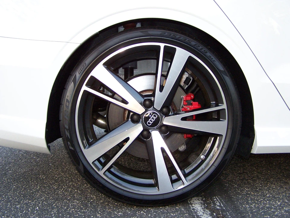 2019 Audi 8V RS3 - Image 27 of 31