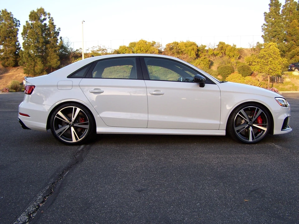 2019 Audi 8V RS3 - Image 16 of 31