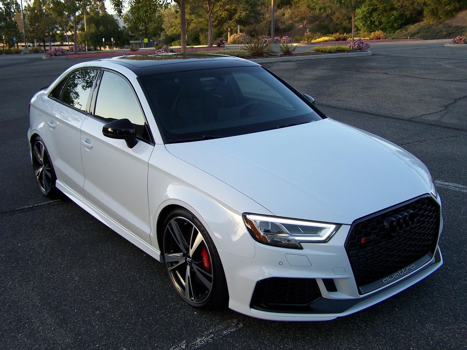 2019 Audi 8V RS3 - Image 17 of 31