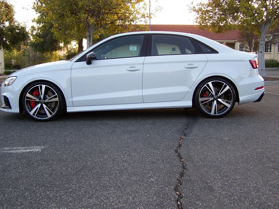 2019 Audi 8V RS3 - Image 11 of 31