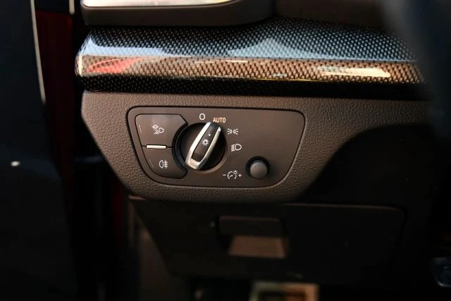 2019 Audi FY SQ5 - Image 12 of 31