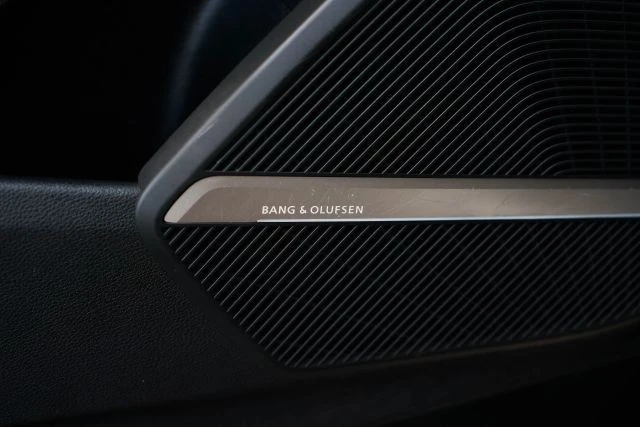 2019 Audi FY SQ5 - Image 11 of 31