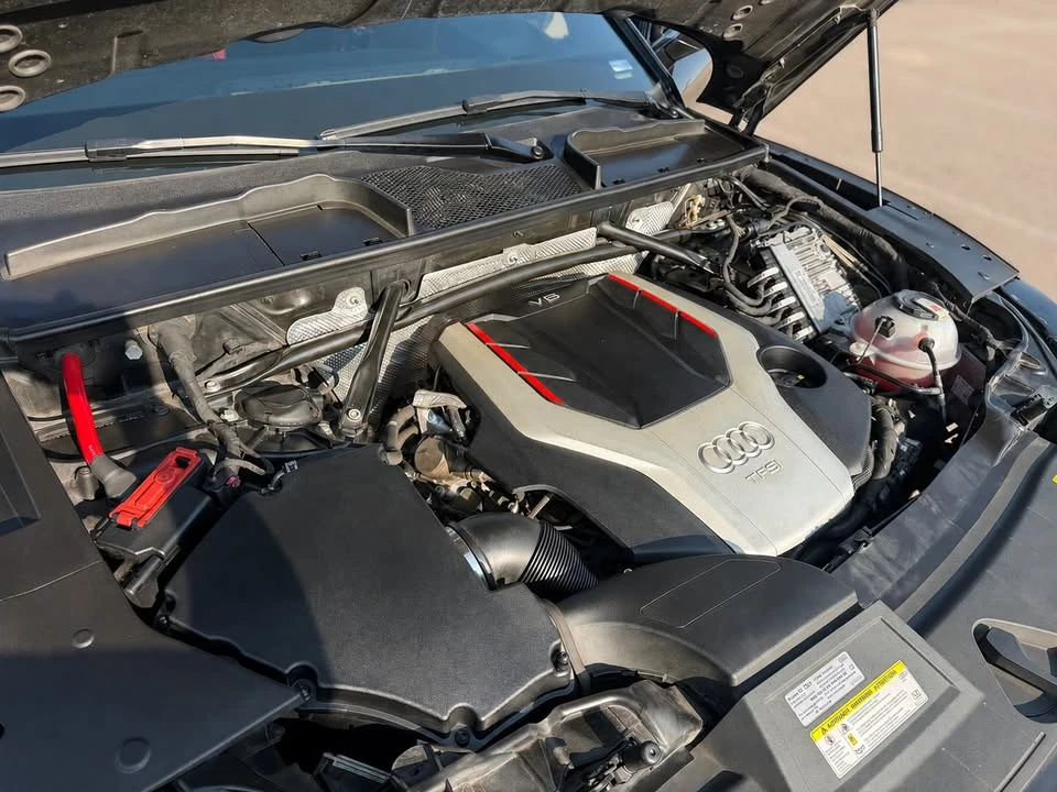 2019 Audi FY SQ5 - Image 8 of 20