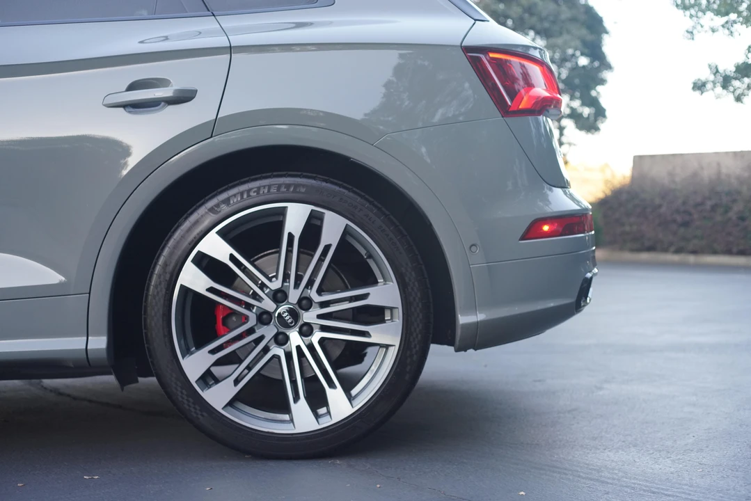 2019 Audi FY SQ5 - Image 23 of 31