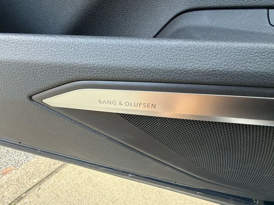2019 Audi e-tron - Image 2 of 20