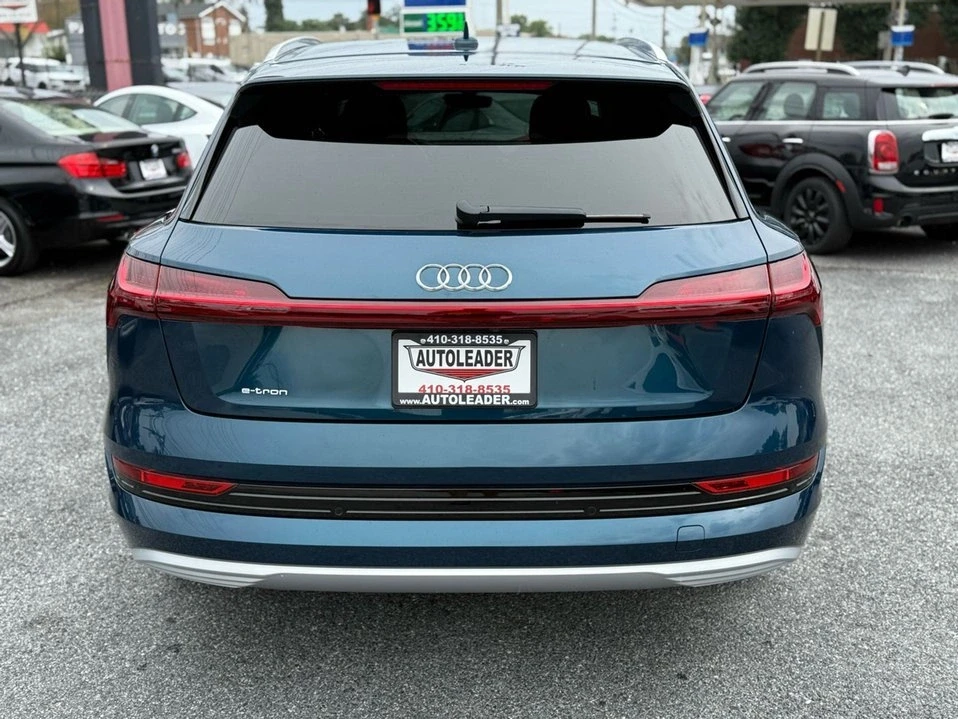 2019 Audi e-tron - Image 13 of 20